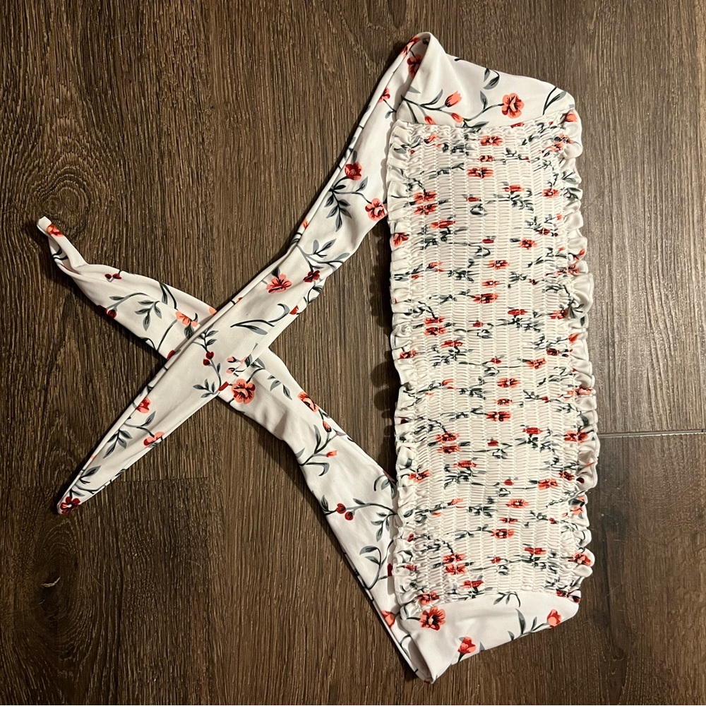 ZAFUL Floral Bandeau Bikini Top